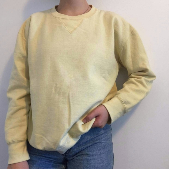 yellow crew neck sweater - Picture 1 of 3